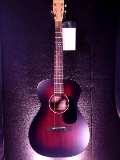 Martin Guitars - 000-JR-E TWEEDY